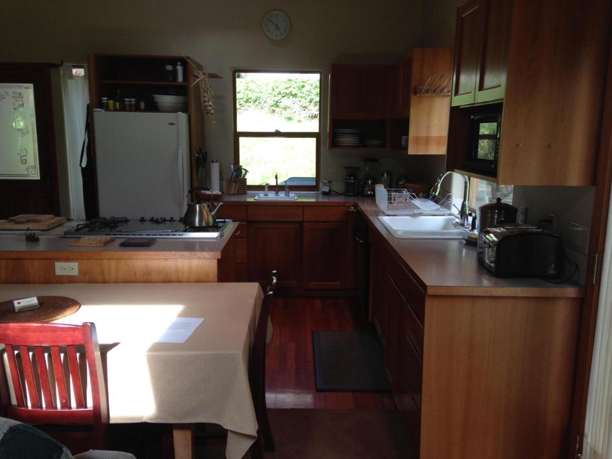 Nettles Farm Hotel Lummi Island Exterior foto